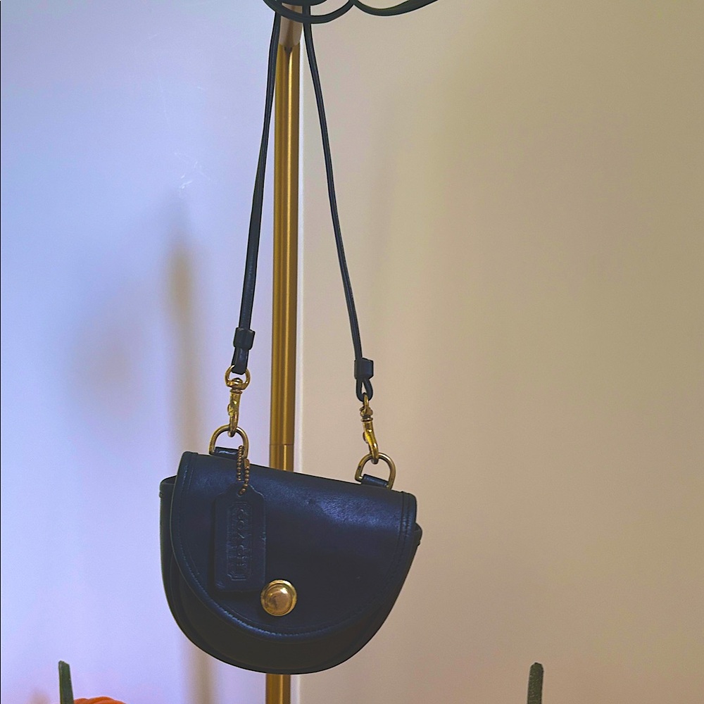 Coach Vintage Y2K Mini Belt Bag/ Crossbody with Removable Strap #0099-329 - Picture 2 of 16